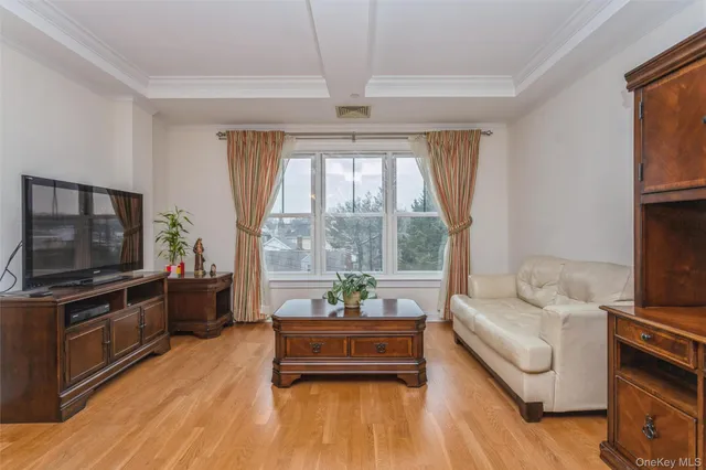 $529,000 | 225 Stanley Avenue, Unit 305, Mamaroneck, NY 10543