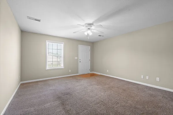 $1,050 | 508 Luxury Drive, Unit B, Clarksville, TN 37043