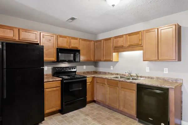 $1,050 | 508 Luxury Drive, Unit B, Clarksville, TN 37043