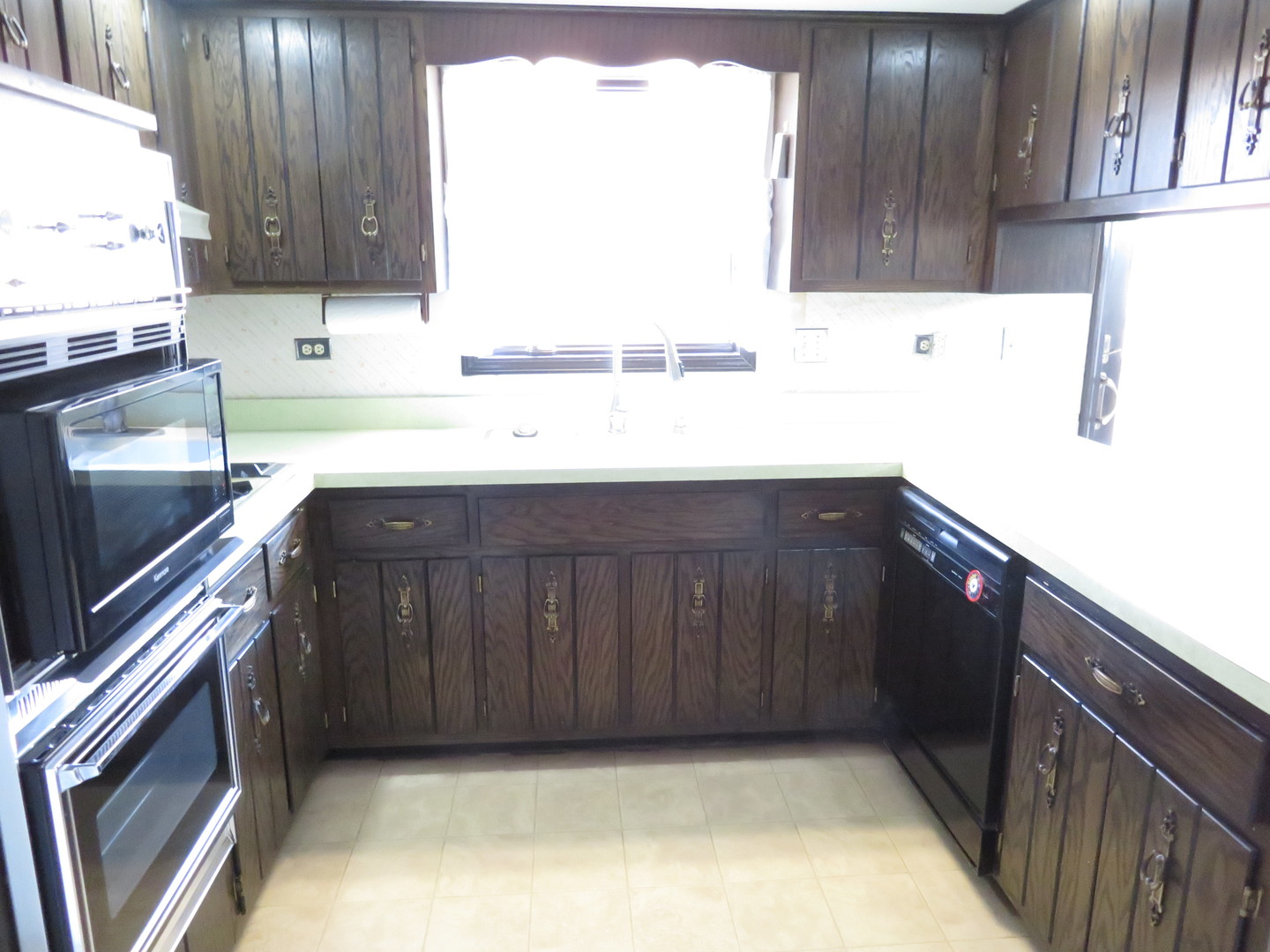 1107 South Raven Road Shorewood, IL 60404 - Photo 7 of 26