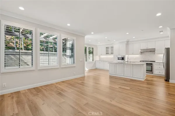 $5,500 | 70 Brindisi, Irvine, CA 92618