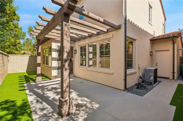 $5,500 | 70 Brindisi, Irvine, CA 92618
