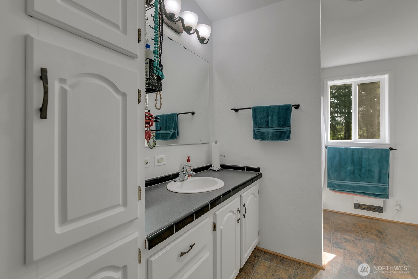 2220 West Plug Mill Road Elma, WA 98541 - Photo 17 of 38 Gallery Image 17