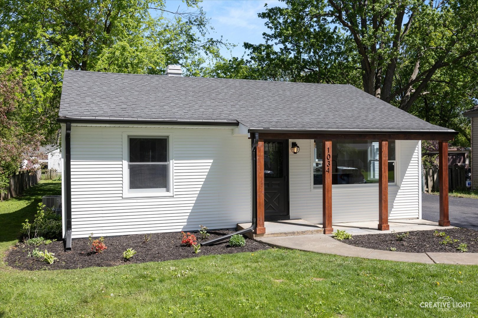 1034 South Harrison Street Batavia, IL 60510 - Photo 2 of 27