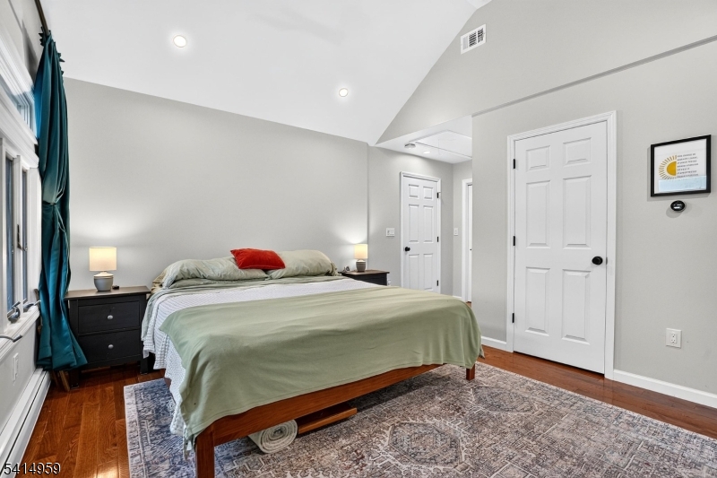 106 Demarest Road Bloomingdale, NJ 07403 - Photo 10 of 17