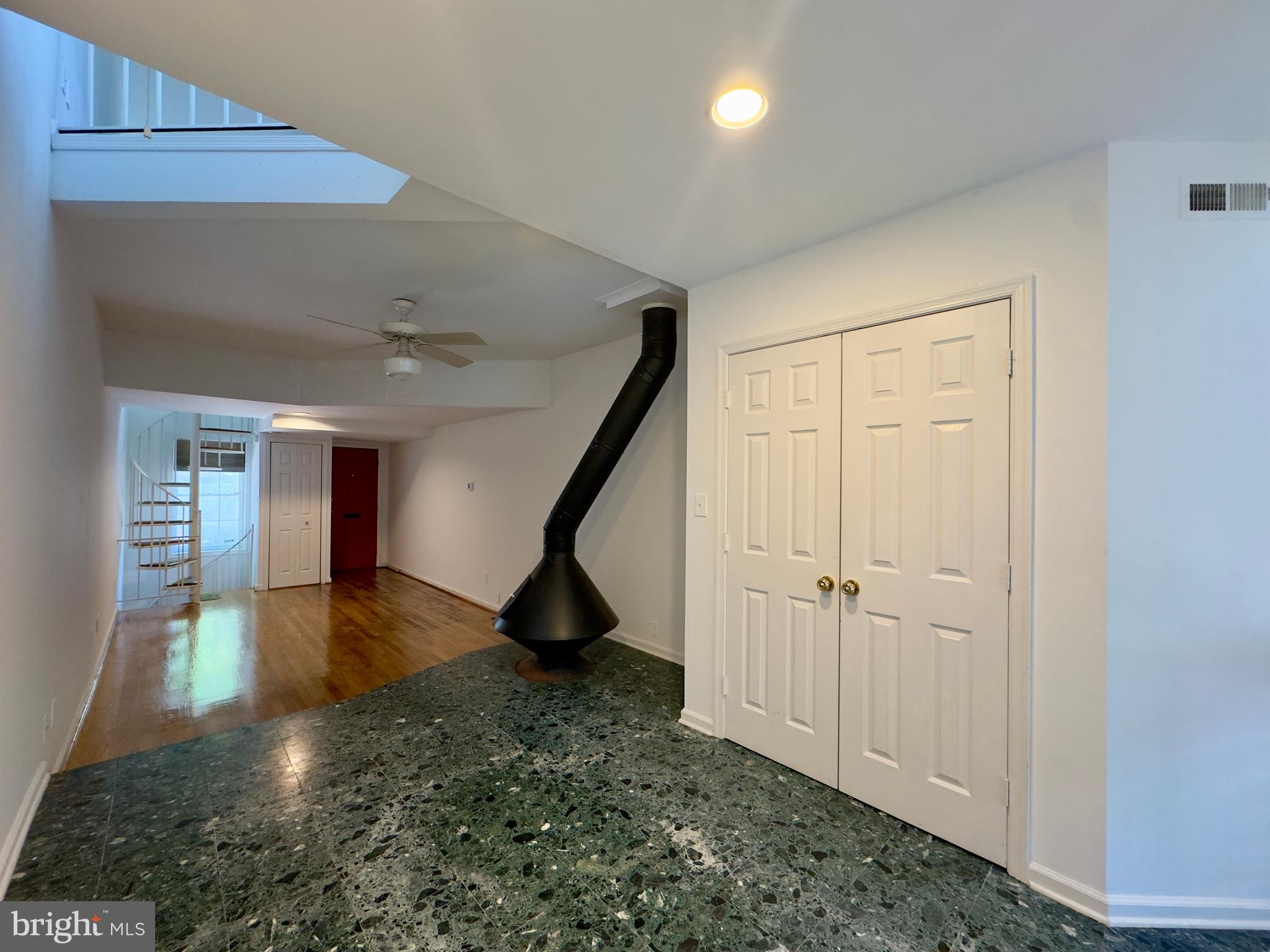 657 Dover Street Baltimore, MD 21230 - Photo 5 of 15