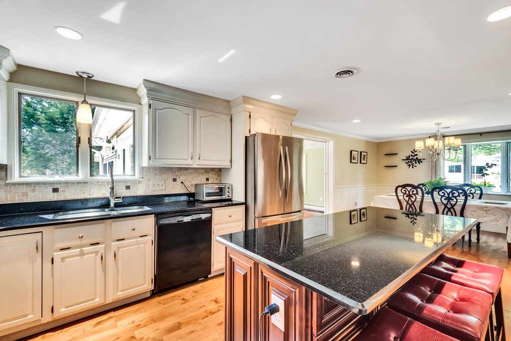 5 Donna Road Andover, MA 01810 - Photo 9 of 29 Gallery Image 9