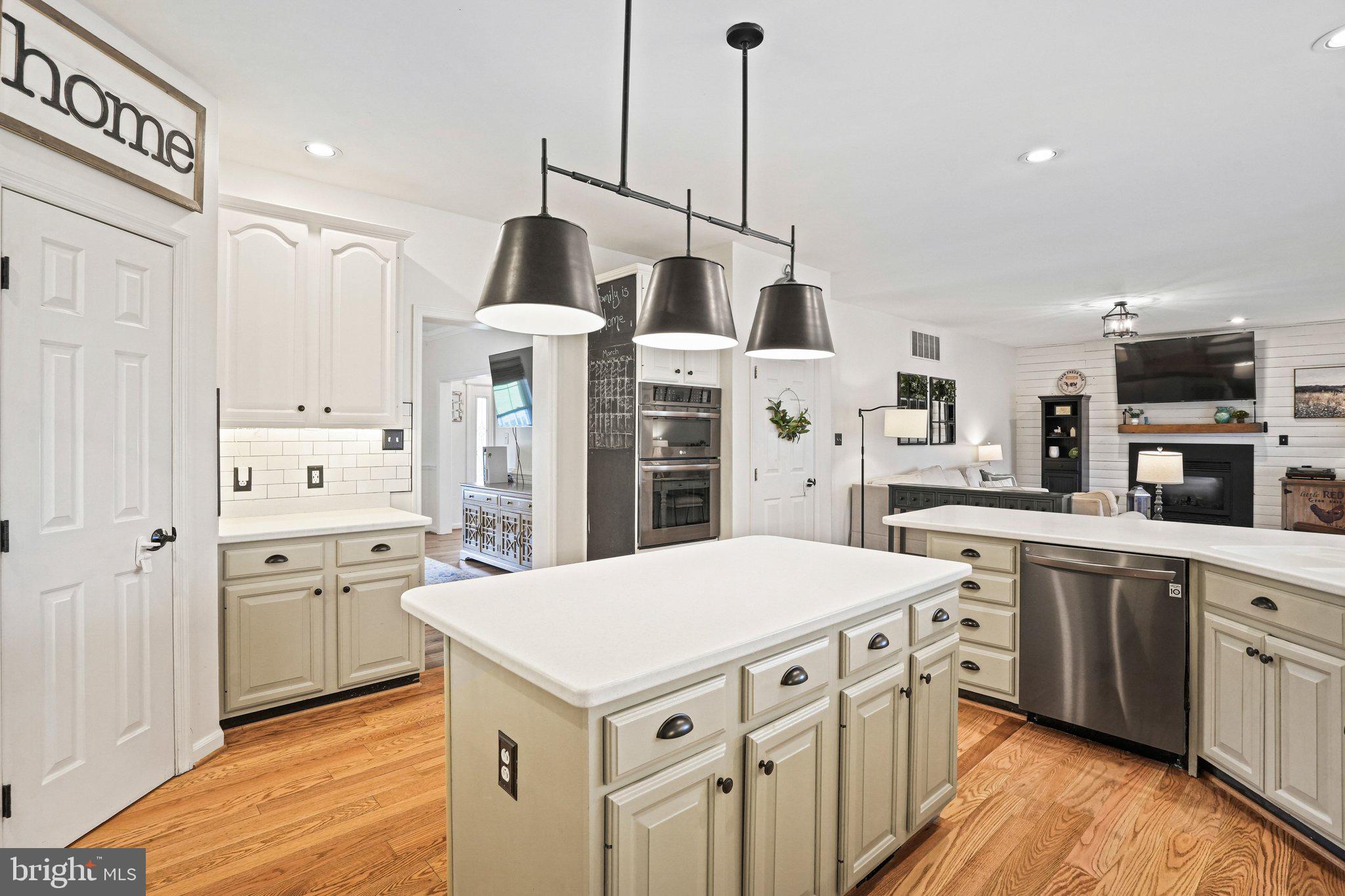 20409 Peach Tree Road Dickerson, MD 20842 - Photo 18 of 66