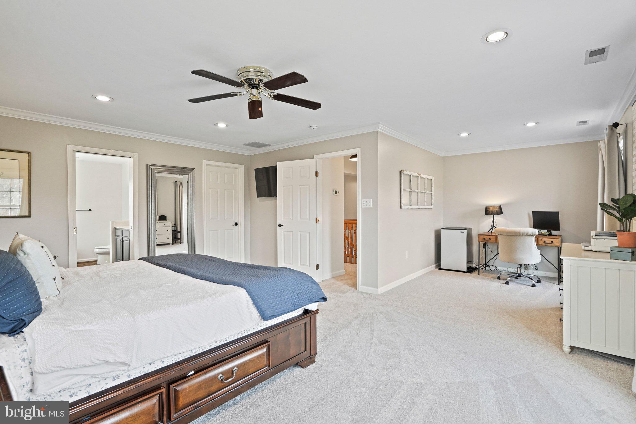 20409 Peach Tree Road Dickerson, MD 20842 - Photo 30 of 66 with sitting room/flex space