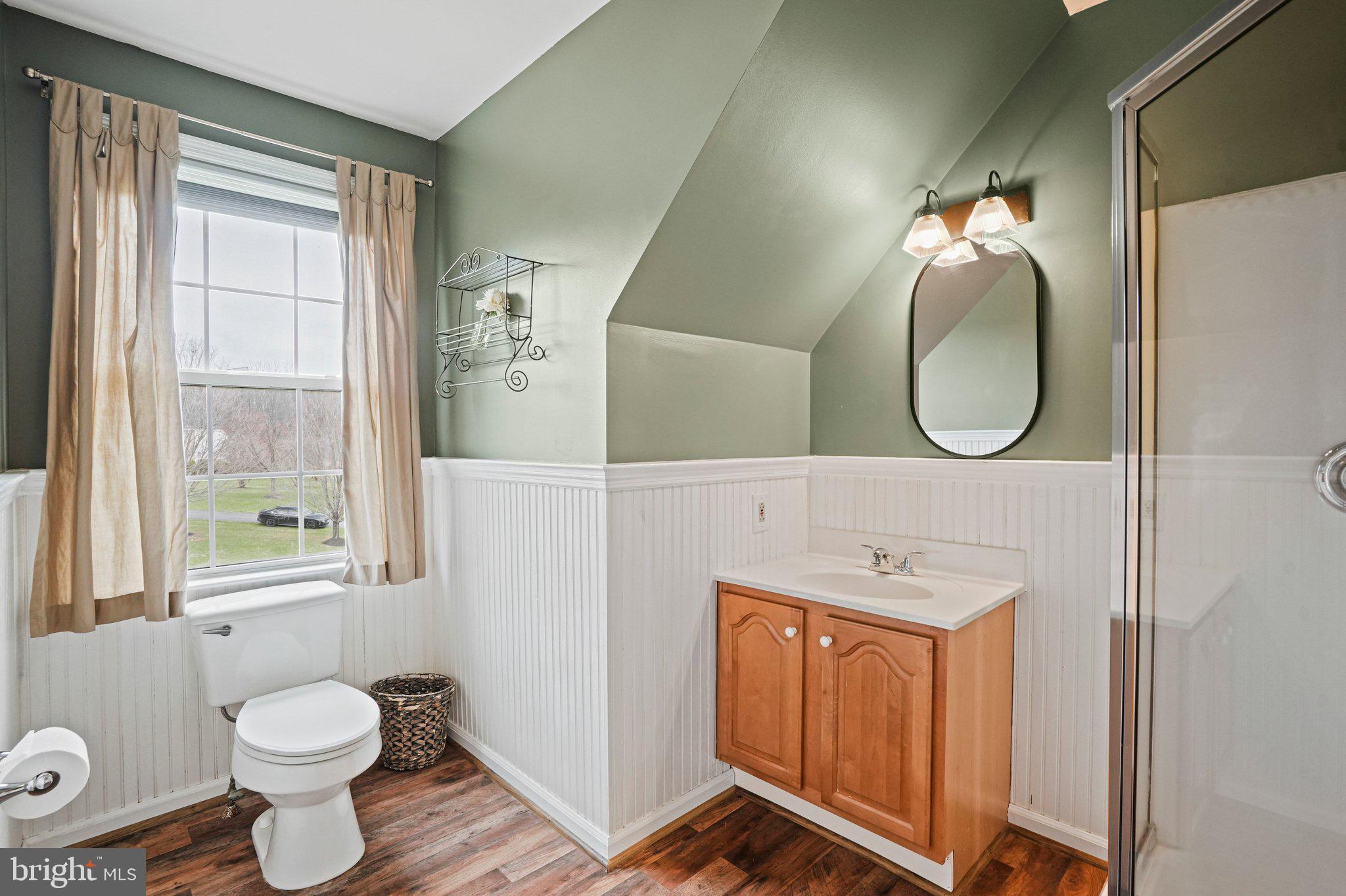 20409 Peach Tree Road Dickerson, MD 20842 - Photo 42 of 66 with en-suite bathroom