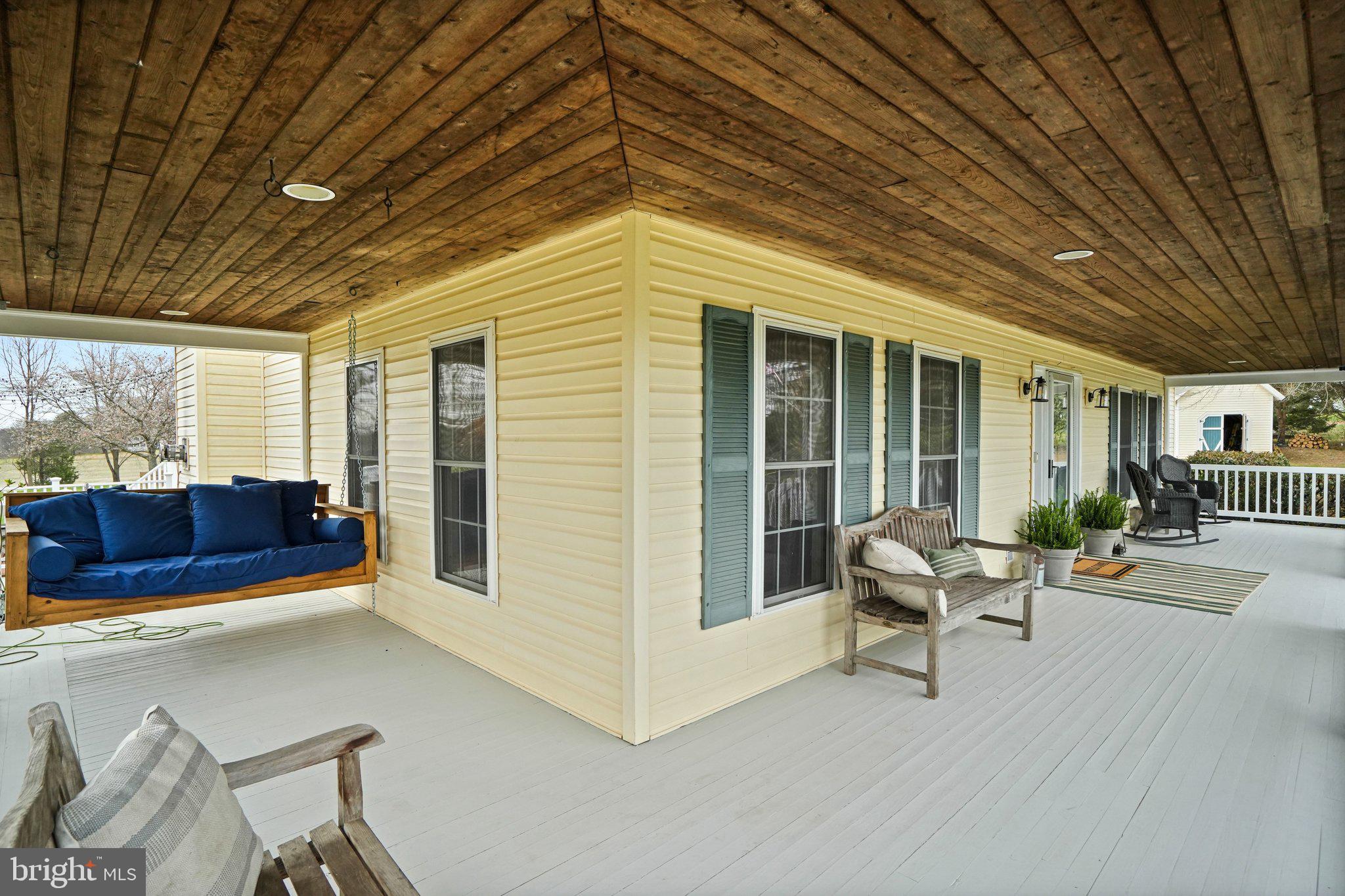 20409 Peach Tree Road Dickerson, MD 20842 - Photo 58 of 66 Front porch