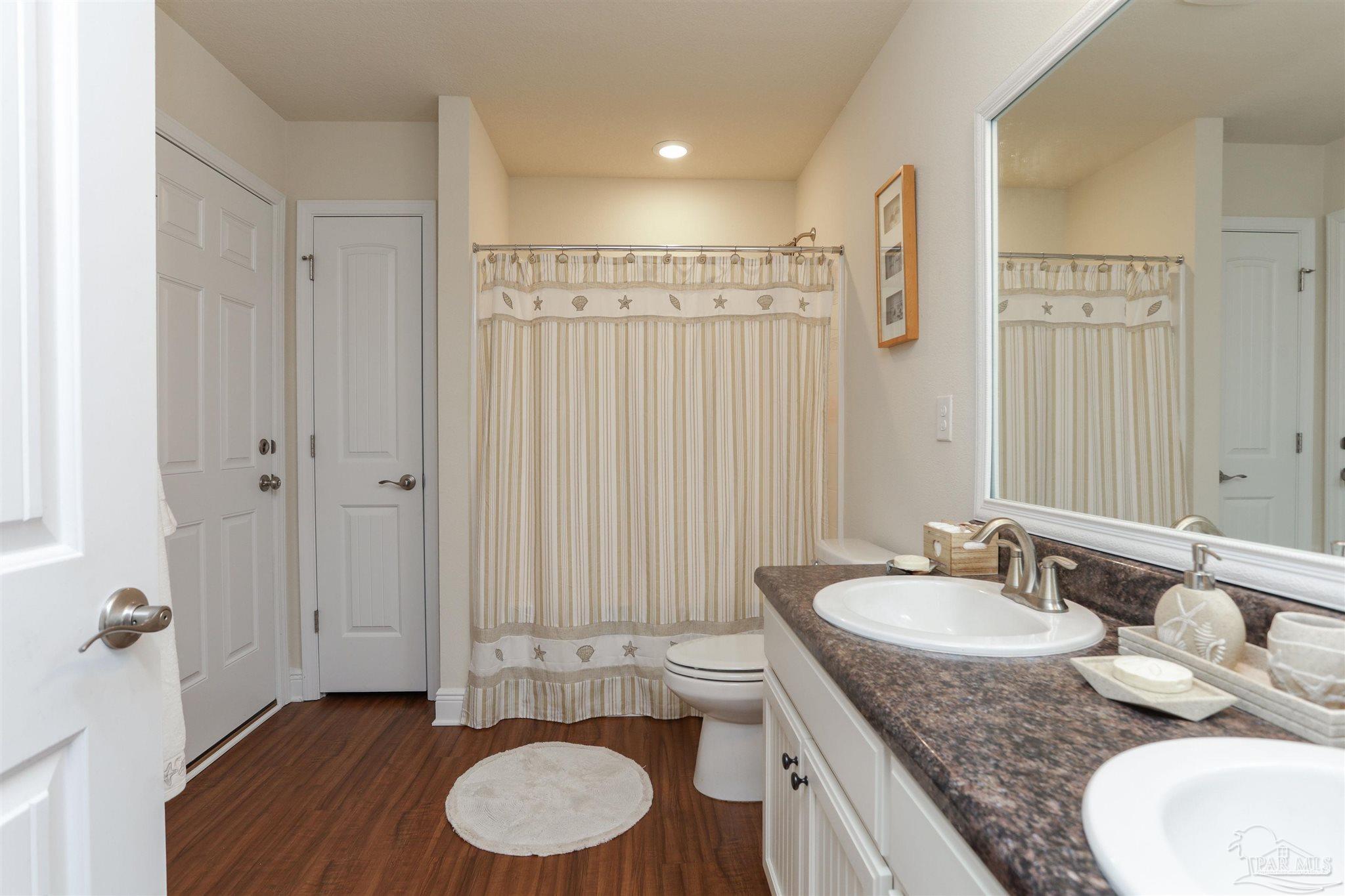 16779 Innerarity Point Road Pensacola, FL 32507 - Photo 32 of 48 Gallery Image 32