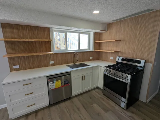 $1,600 | 28600 West Grass Lake Road, Unit 1B, Fox Lake, IL 60020