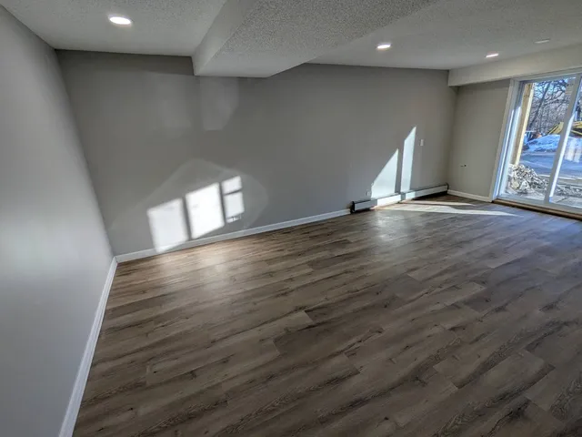 $1,600 | 28600 West Grass Lake Road, Unit 1B, Fox Lake, IL 60020