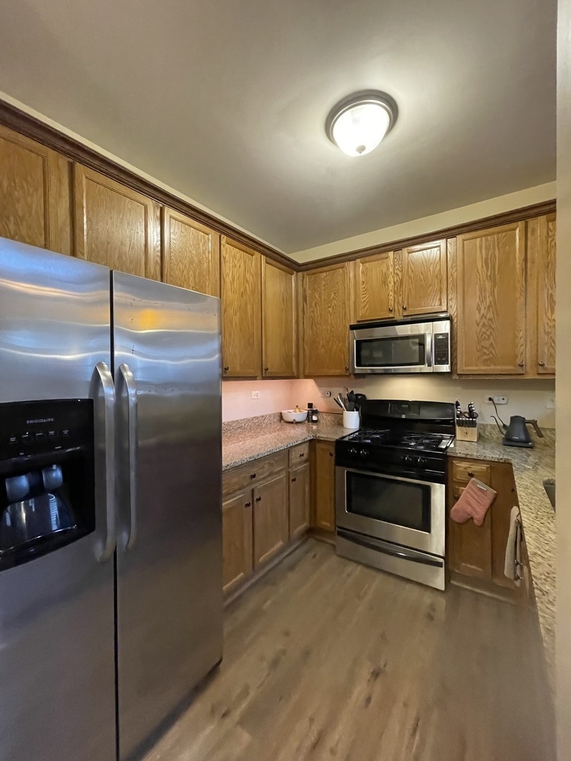 2462 Georgetown Circle, Unit 2462 Aurora, IL 60503 - Photo 14 of 32