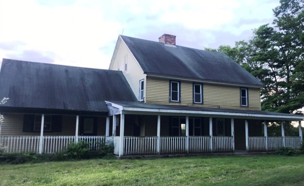91 Cortis Road Dudley, MA 01571 - Photo 2 of 23 Gallery Image 2