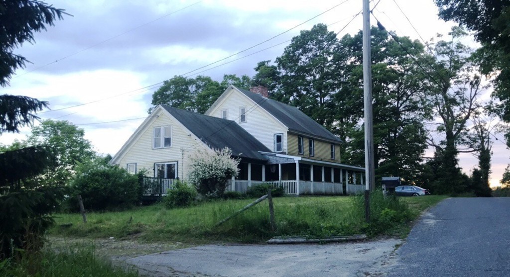 91 Cortis Road Dudley, MA 01571 - Photo 4 of 23 Gallery Image 4