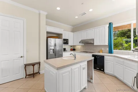 $800,000 | 2557 Live Oak Park Road, Fallbrook, CA 92028