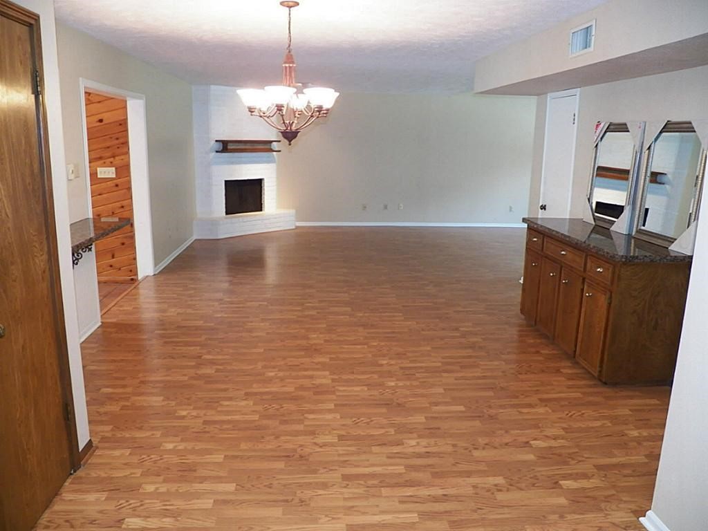 1844 Rollingwood Drive Huntsville, TX 77340 - Photo 15 of 16