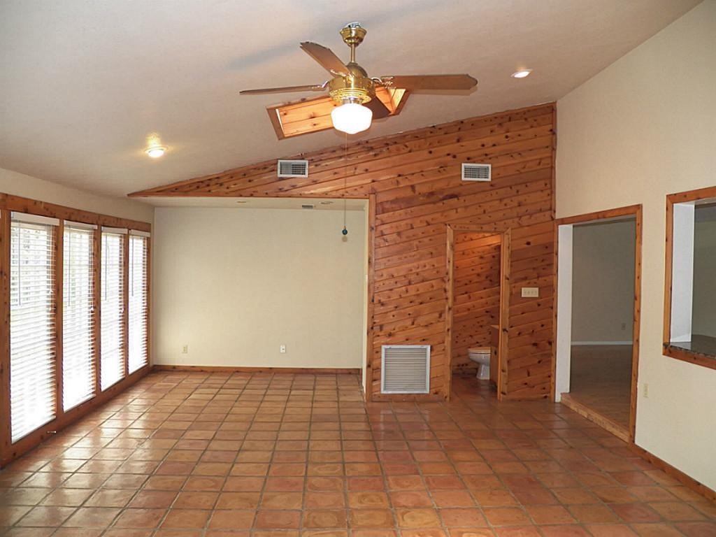 1844 Rollingwood Drive Huntsville, TX 77340 - Photo 16 of 16