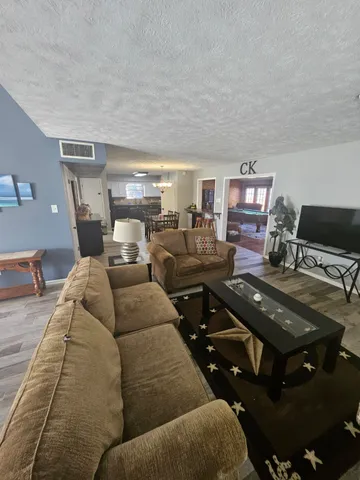 $2,200 | 1844 Rollingwood Drive, Huntsville, TX 77340