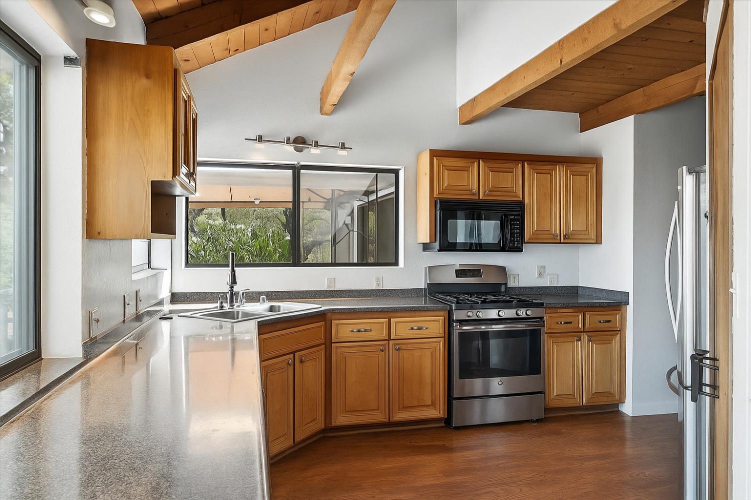 42480 Ranger Cir Way Coarsegold, CA 93614 - Photo 11 of 40