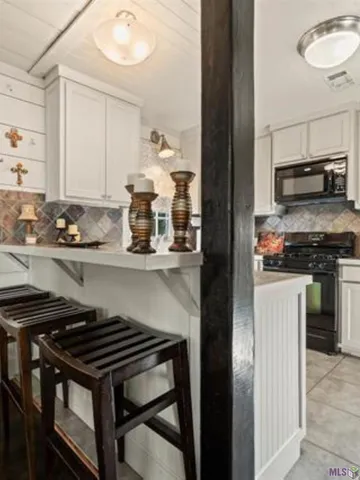 $8,500 | 3147 East Lakeshore Drive, Baton Rouge, LA 70808