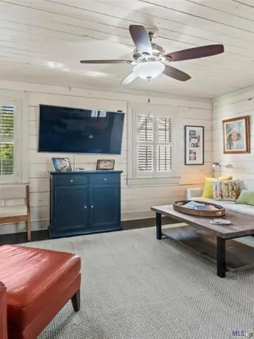 $8,500 | 3147 East Lakeshore Drive, Baton Rouge, LA 70808