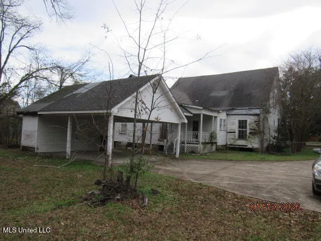 $79,900 | 402 West Georgetown Street, Crystal Springs, MS 39059