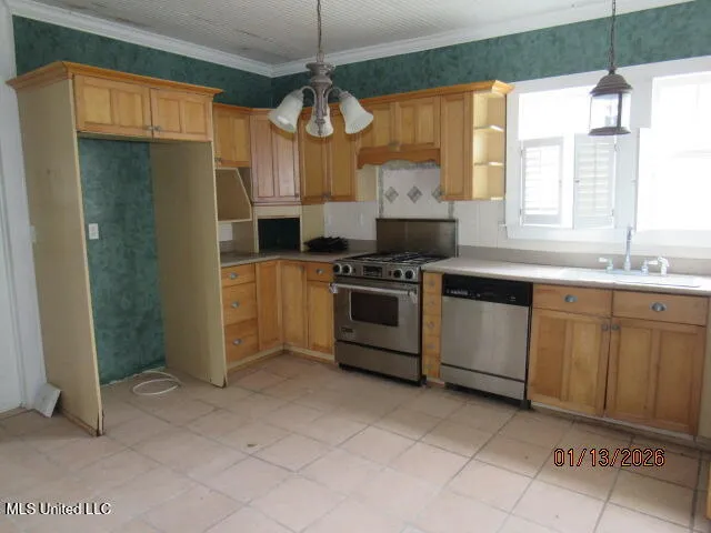 $79,900 | 402 West Georgetown Street, Crystal Springs, MS 39059