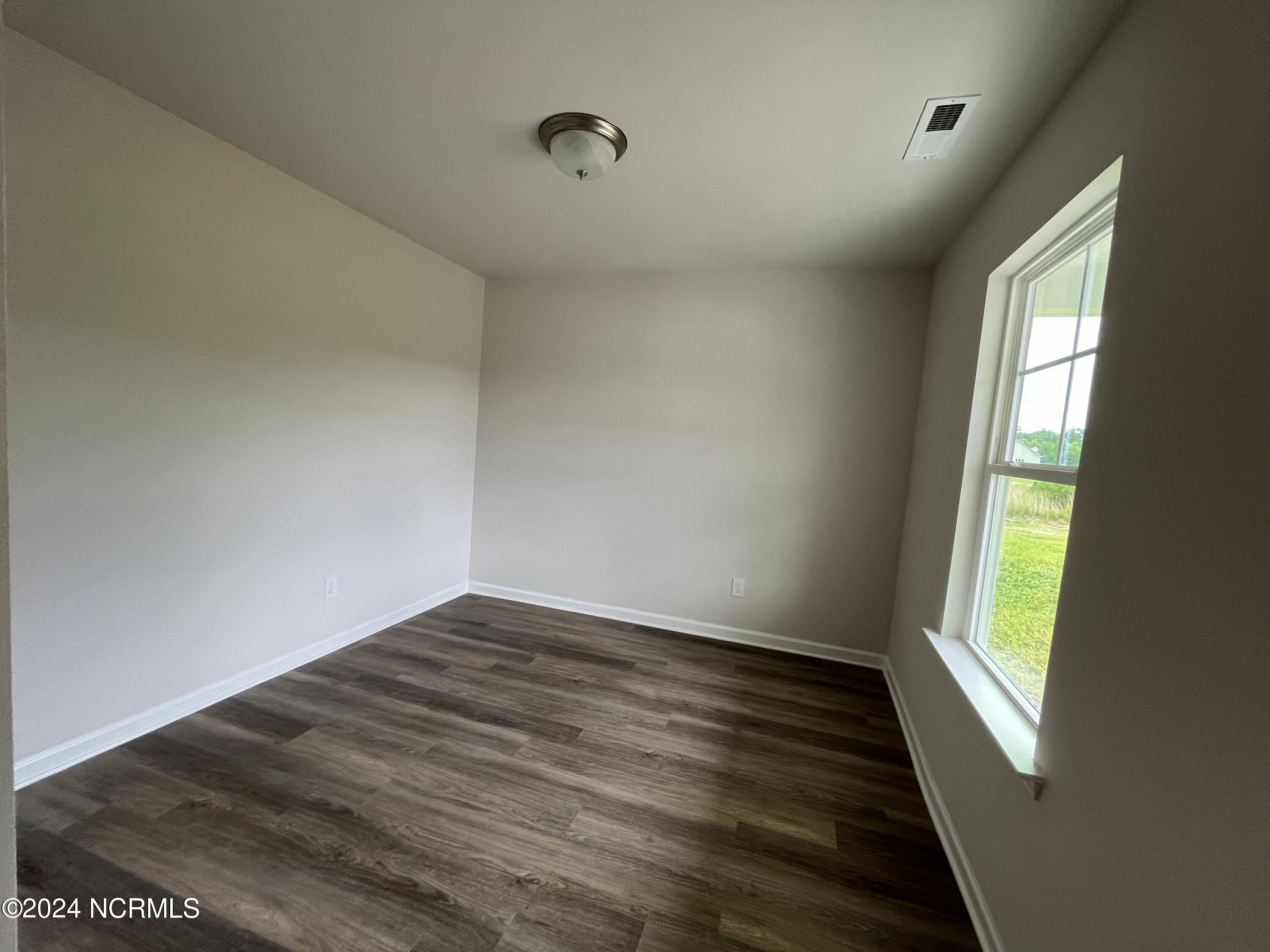1126 Beaver Creek Road Deep Run, NC 28525 - Photo 4 of 16 Flexroom
