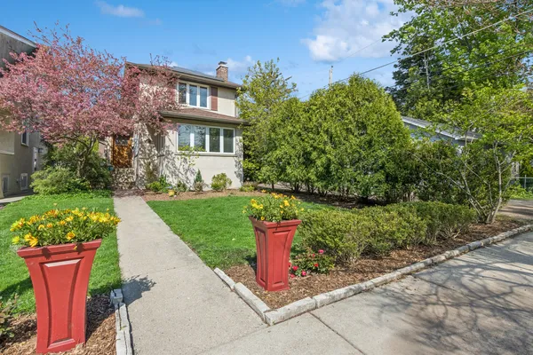 $995,000 | 2152 Grey Avenue, Evanston, IL 60201