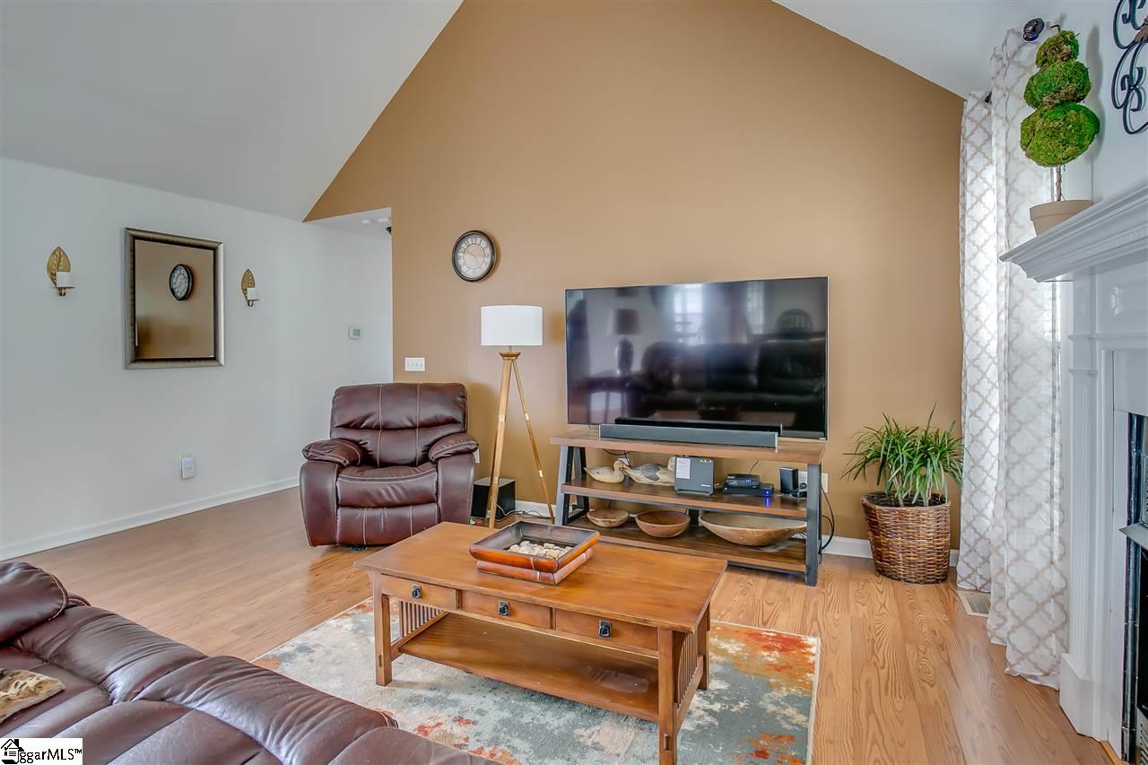 113 Flagstar Court Fountain Inn, SC 29644 - Photo 3 of 36 Gallery Image 3