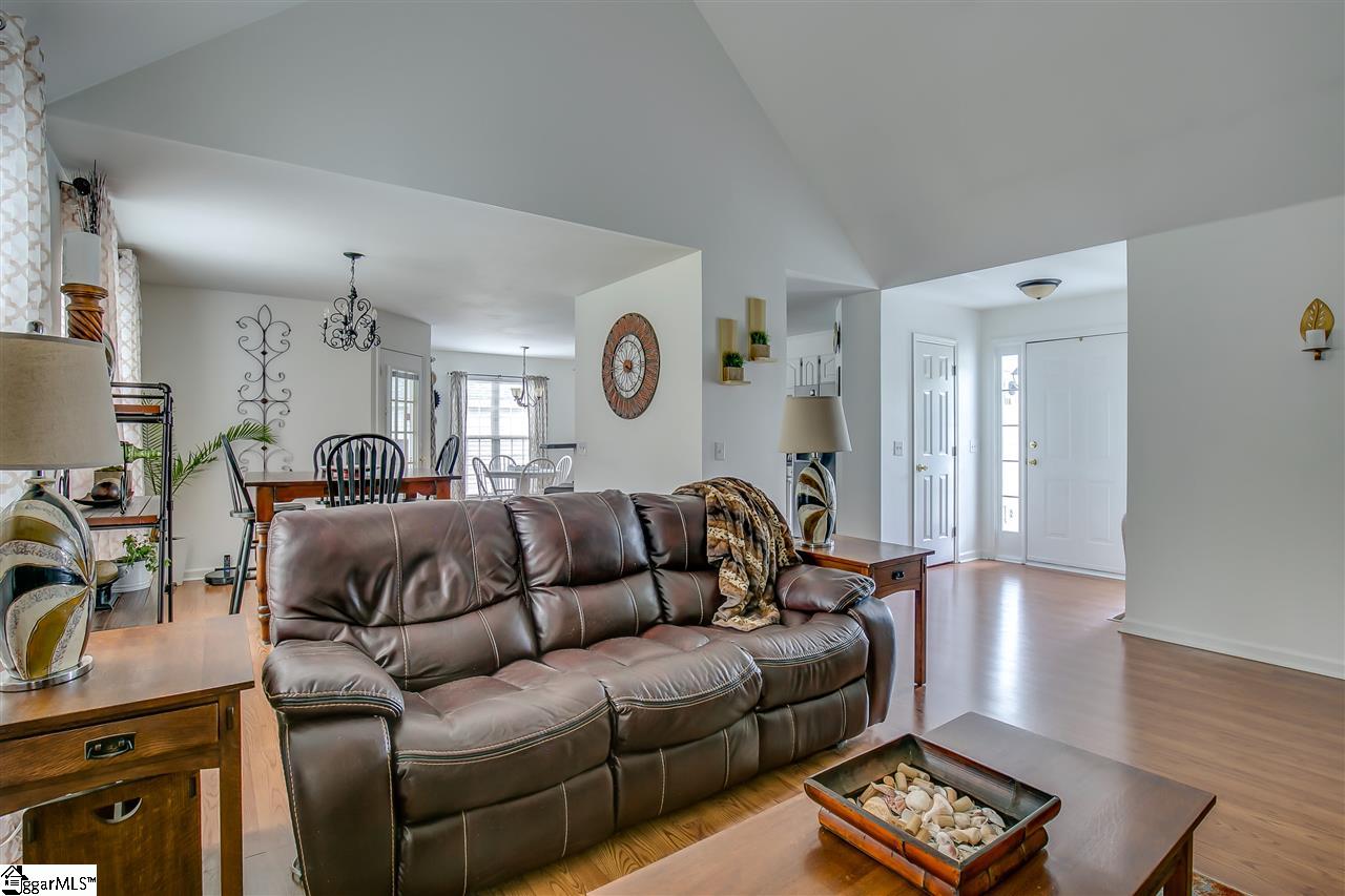 113 Flagstar Court Fountain Inn, SC 29644 - Photo 5 of 36 Gallery Image 5