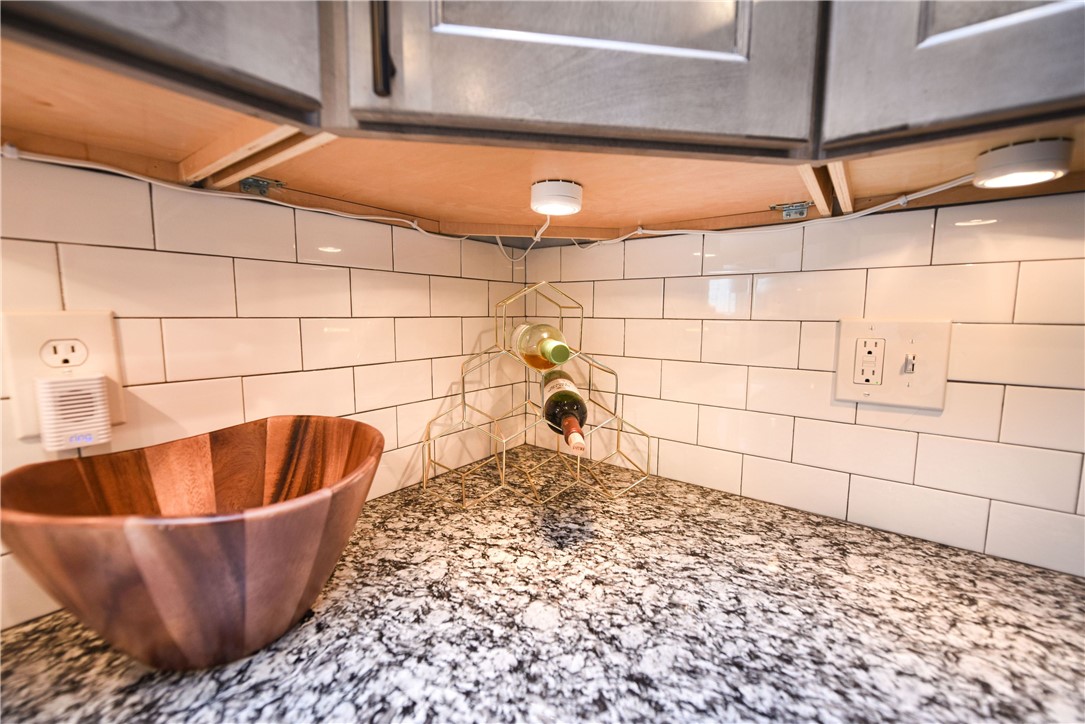 39 Salem Road Irondequoit, NY 14622 - Photo 14 of 37