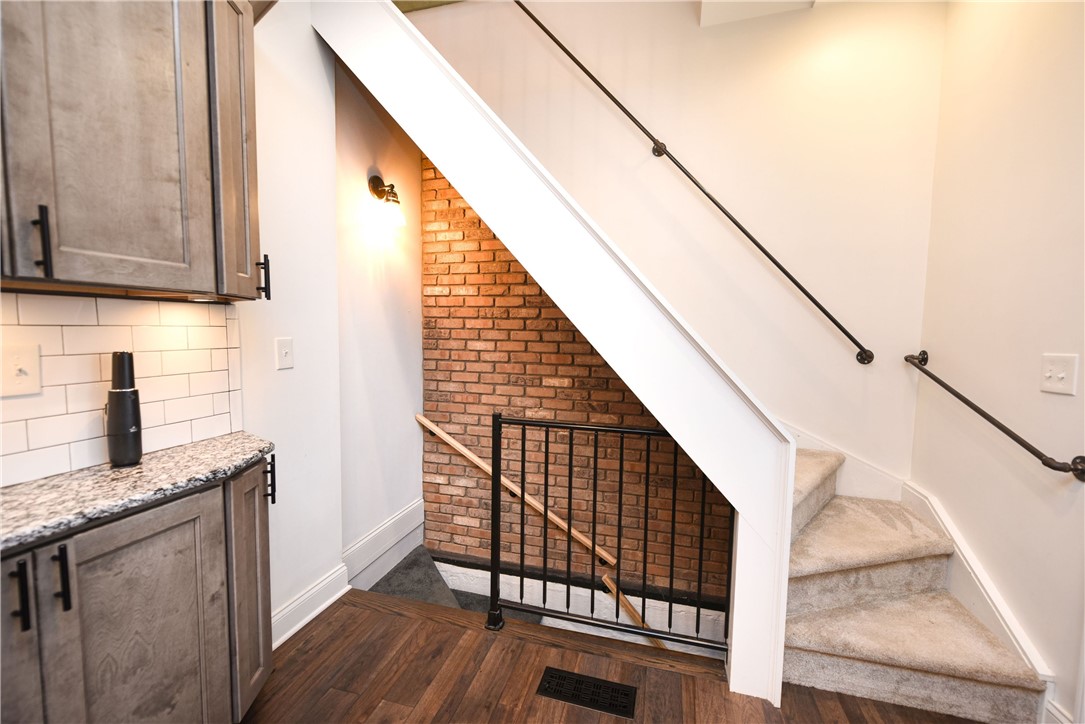 39 Salem Road Irondequoit, NY 14622 - Photo 15 of 37