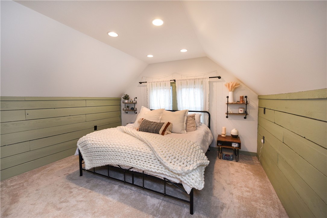 39 Salem Road Irondequoit, NY 14622 - Photo 20 of 37