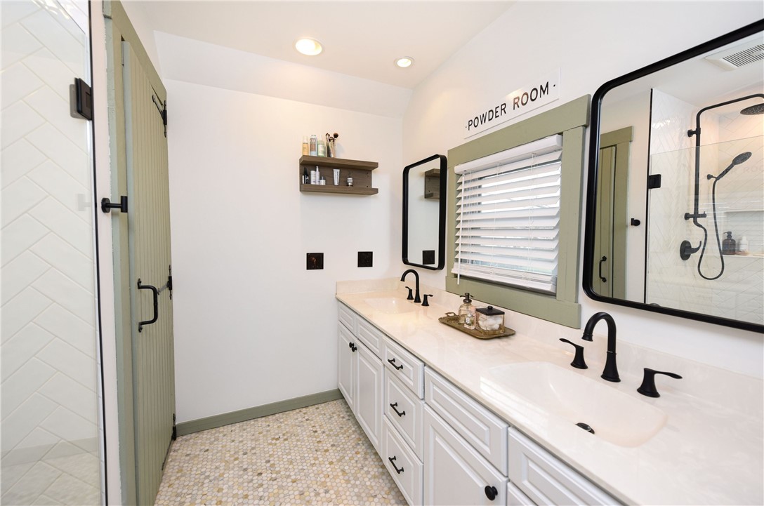 39 Salem Road Irondequoit, NY 14622 - Photo 24 of 37