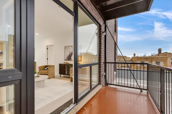 $449,000 | 3204 North Kostner Avenue, Unit 301, Chicago, IL 60641