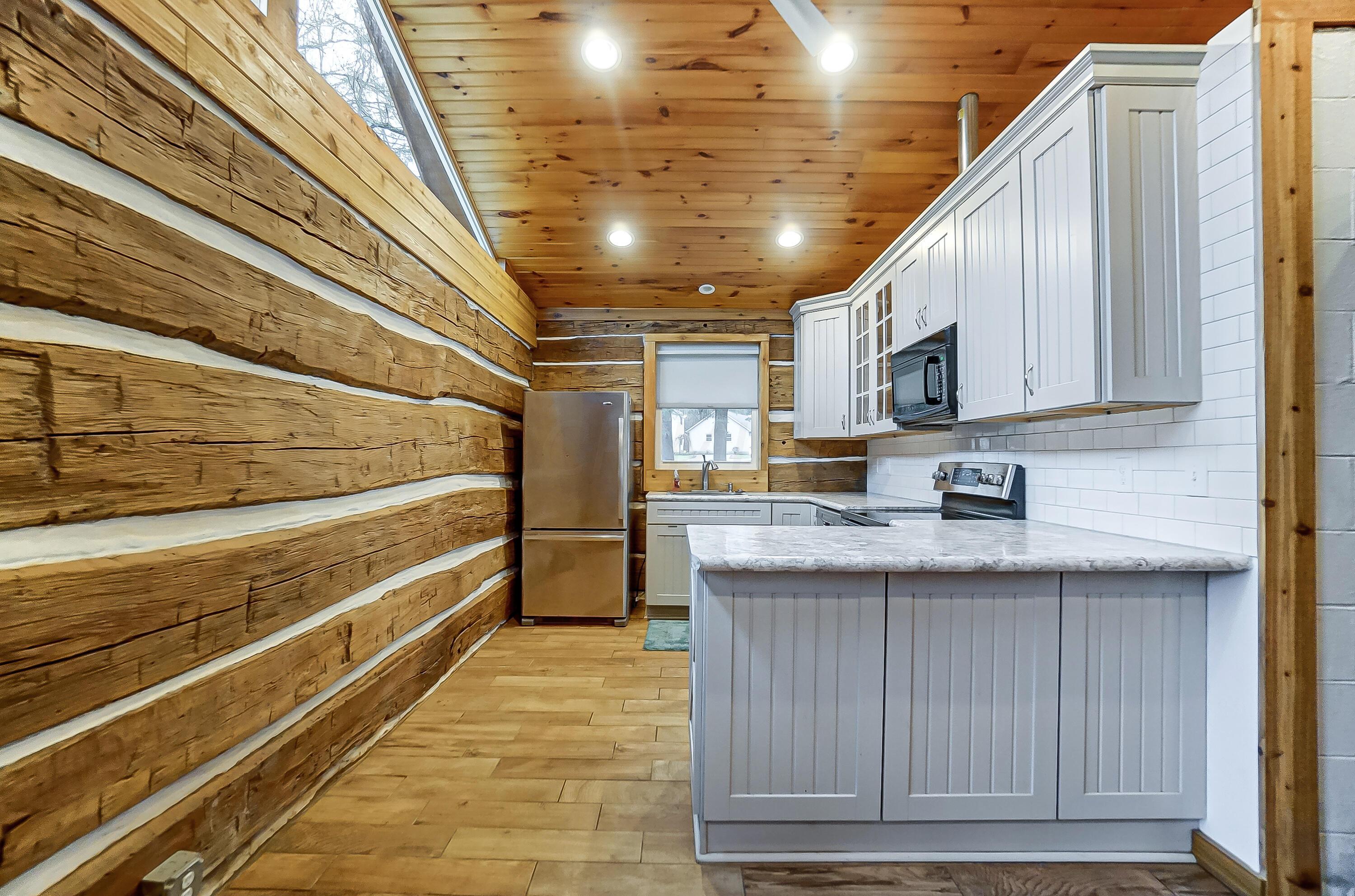 5191 Plantation Road Sunbury, OH 43074 - Photo 71 of 86 Cabin Kitchen