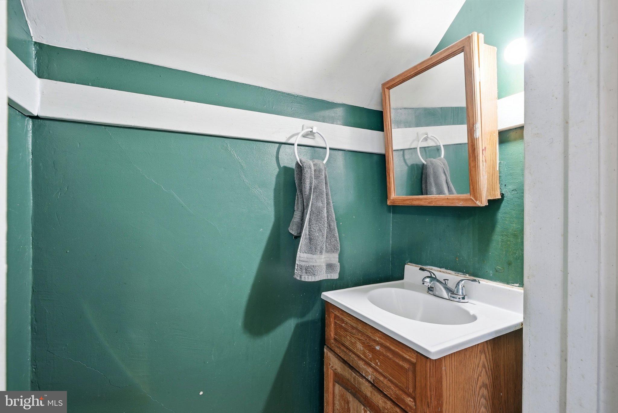 115 Copley Road Upper Darby, PA 19082 - Photo 17 of 33 Gallery Image 17