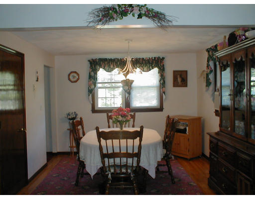 13 Acre Road Billerica, MA 01821 - Photo 3 of 5