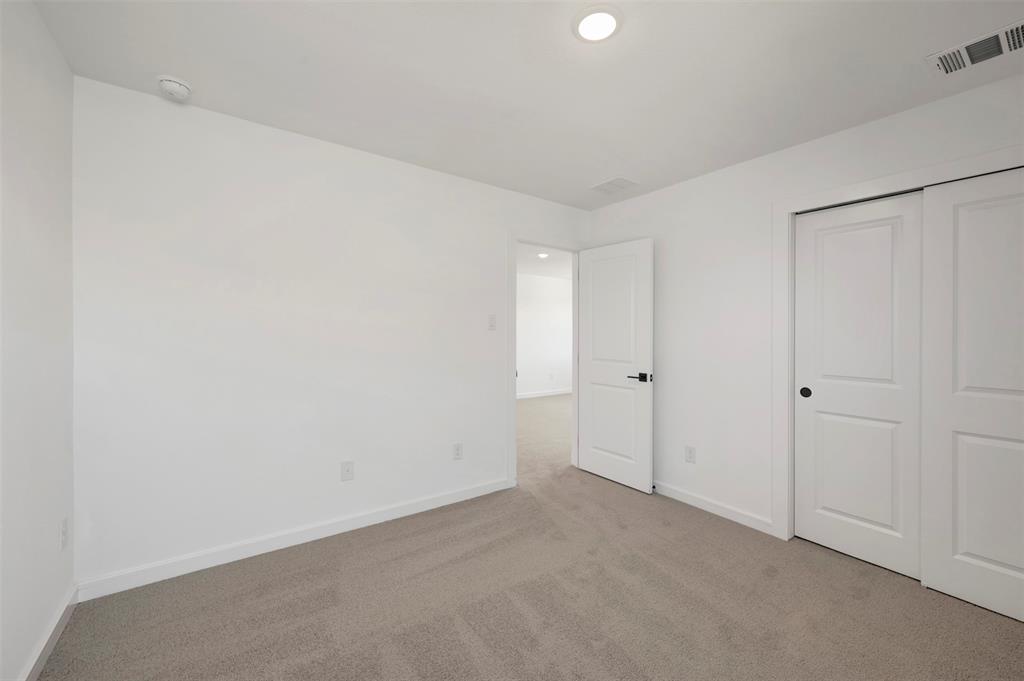 2217 Maple Ridge Drive Van Alstyne, TX 75495 - Photo 33 of 38 a view of an empty room