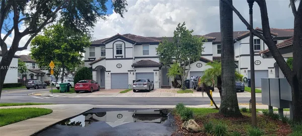 $3,700 | 11476 Northwest 77th Lane, Doral, FL 33178