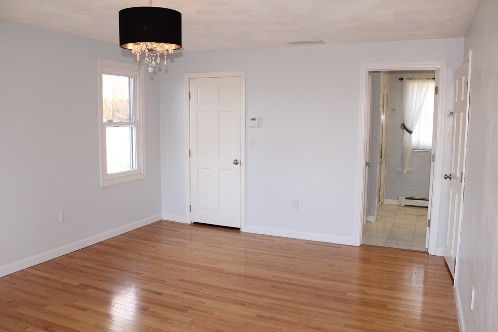 36 Deerfield Road Shrewsbury, MA 01545 - Photo 11 of 22 Gallery Image 11