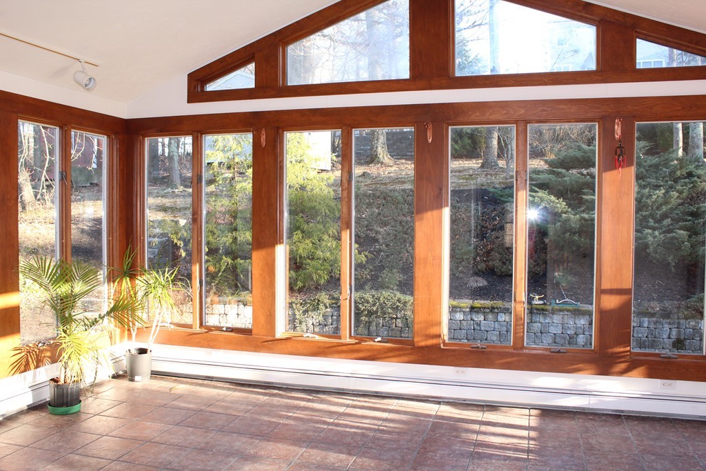 36 Deerfield Road Shrewsbury, MA 01545 - Photo 18 of 22 Gallery Image 18