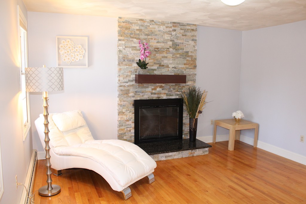 36 Deerfield Road Shrewsbury, MA 01545 - Photo 4 of 22 Gallery Image 4