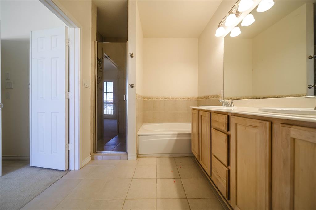 2002 Azure Pointe Richardson, TX 75080 - Photo 23 of 29