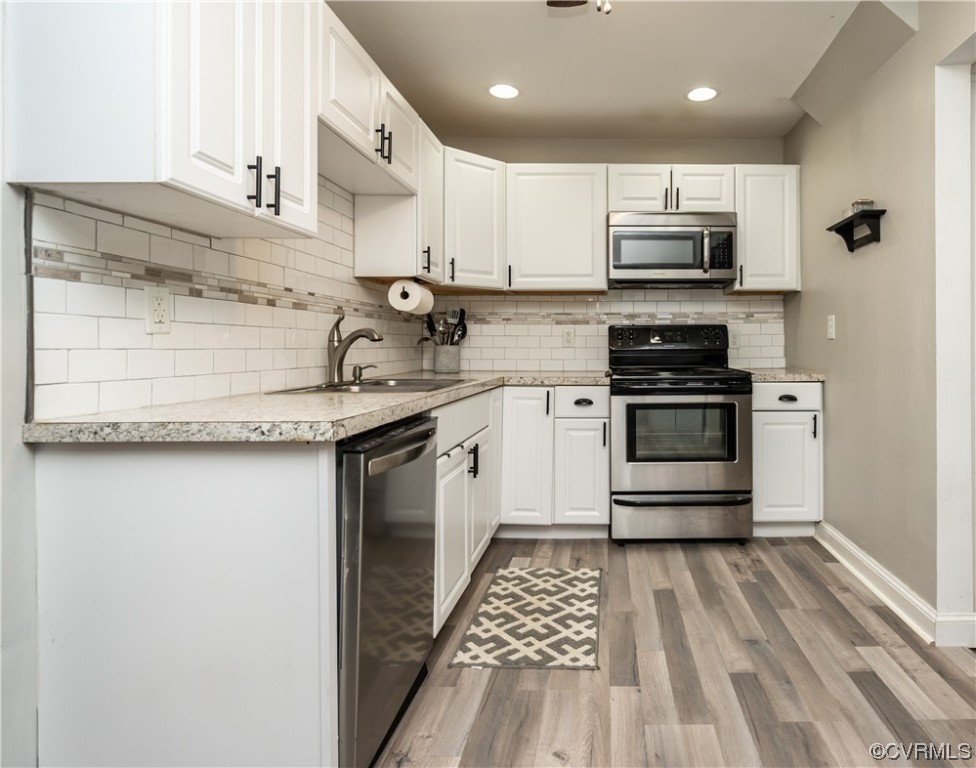 2409 Aberdeen Road North Chesterfield, VA 23237 - Photo 11 of 29 Kitchen with Beautiful Tile Backsplash