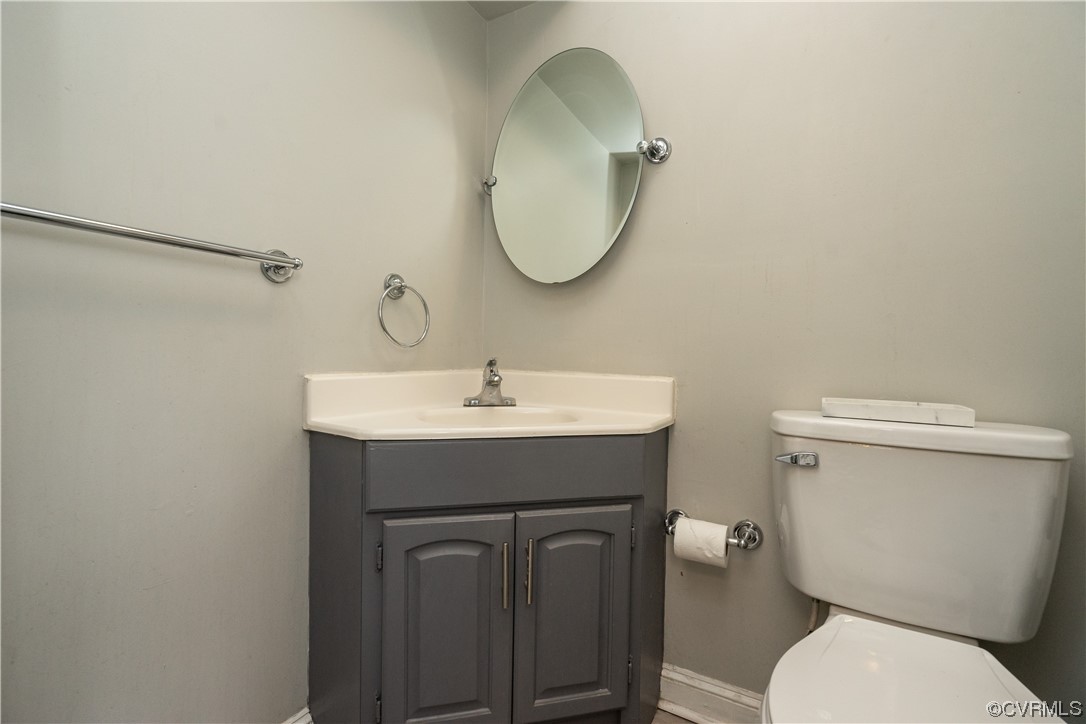 2409 Aberdeen Road North Chesterfield, VA 23237 - Photo 15 of 29 Full Bath